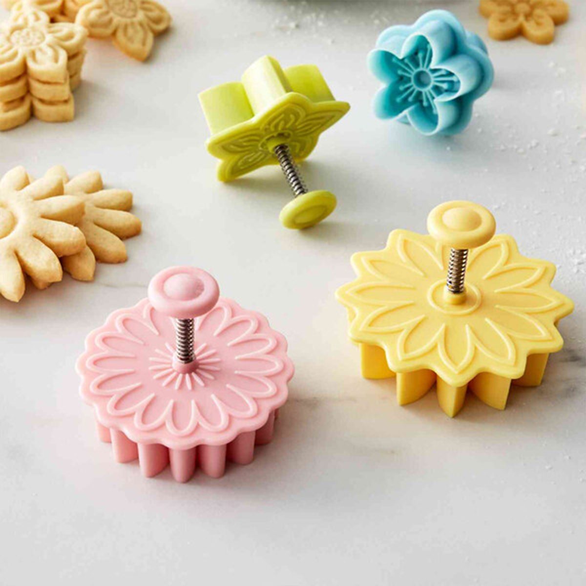 Floral Pie Plunger