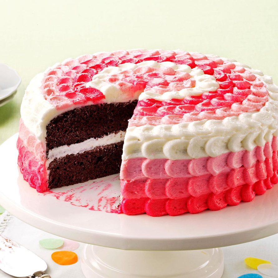 Cake with Buttercream Decorating Frosting