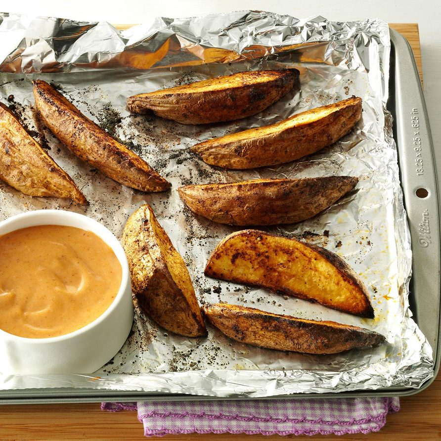 Potato Wedges with Sweet & Spicy Sauce
