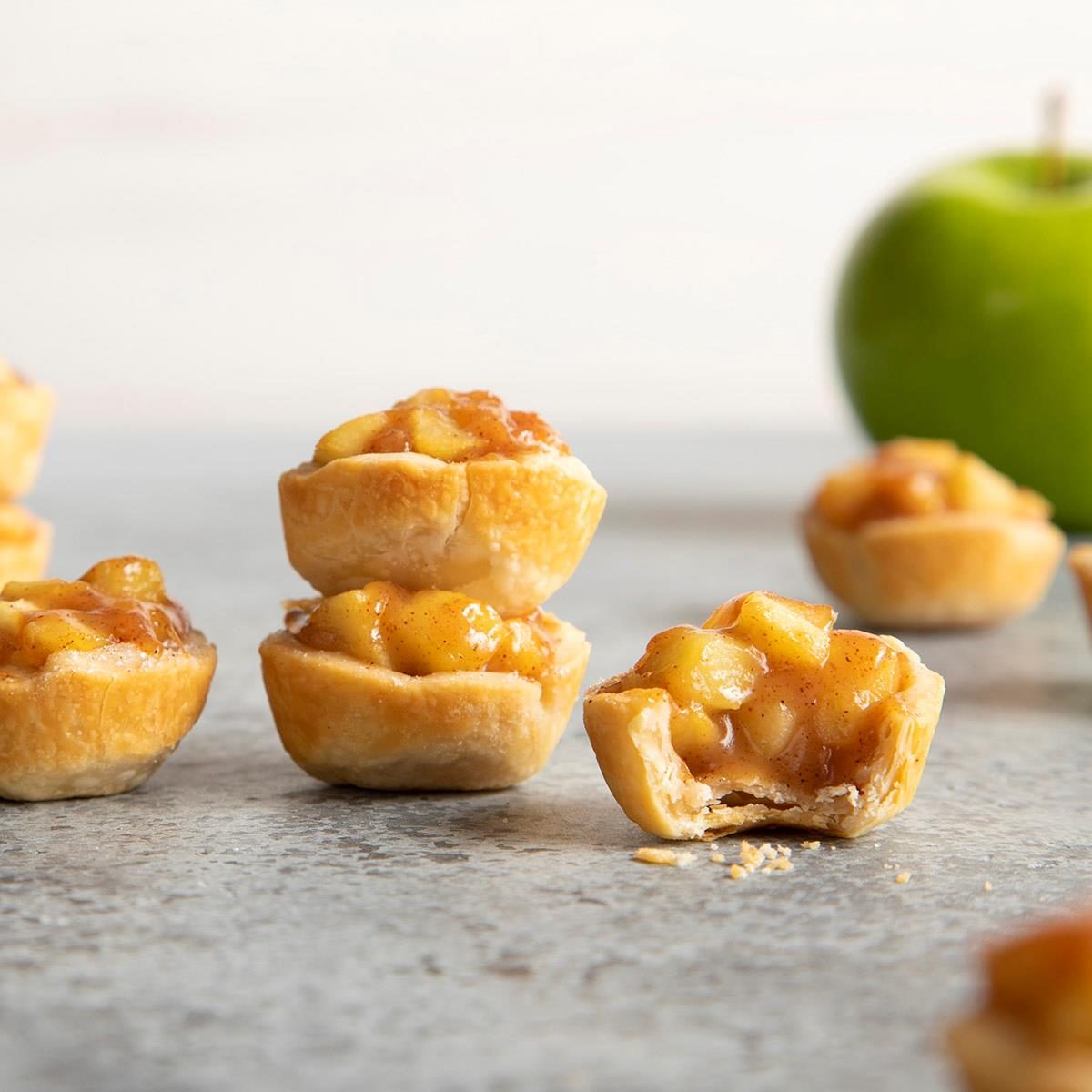 Apple Pie Tartlets Exps Ft22 20637 F 0517 3