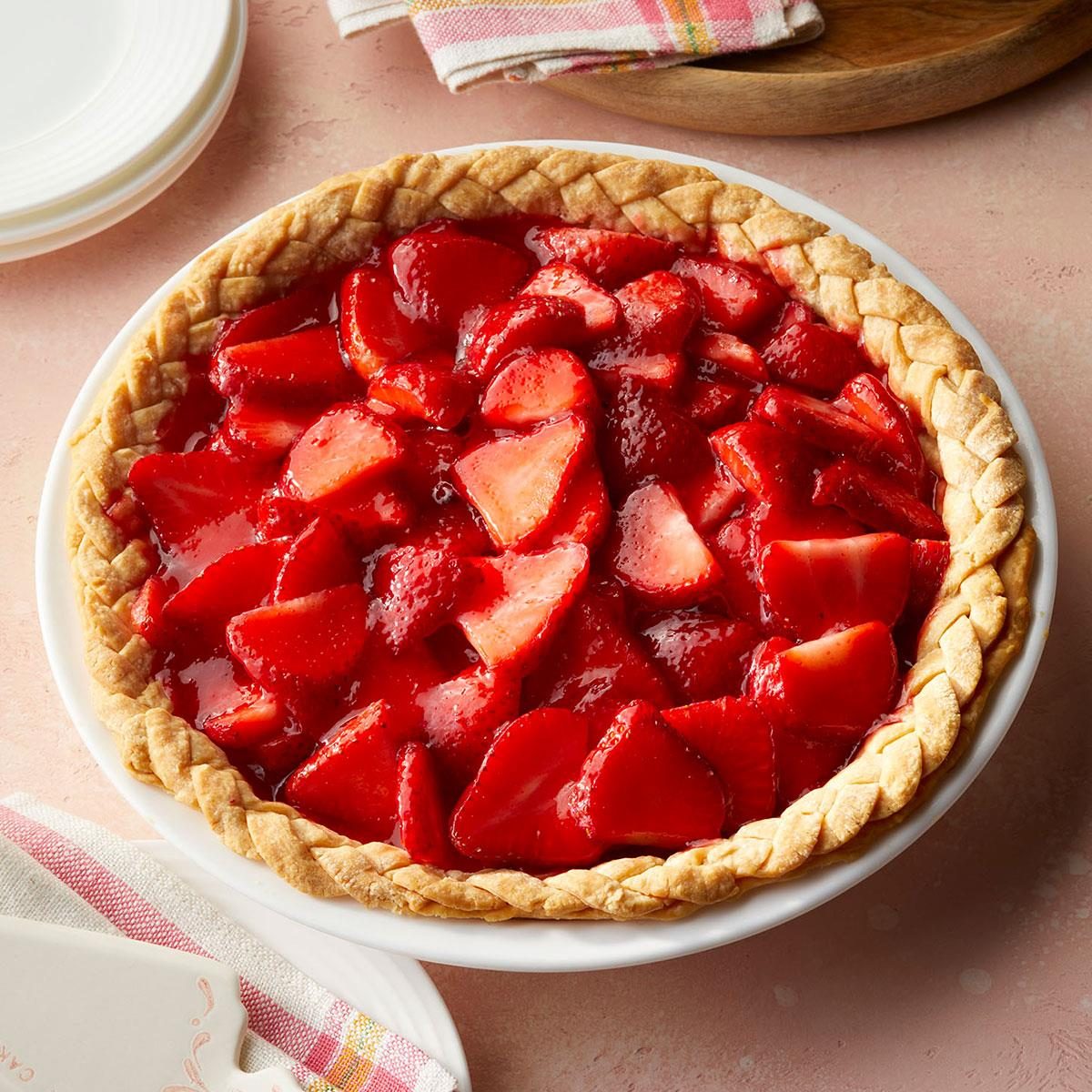 Easy Fresh Strawberry Pie Exps Tohjj24 34179 Dr 11 15 4b