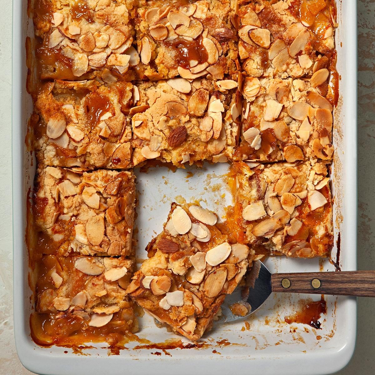 Peach Cobbler Dump Cake Exps Ft24 141703 Ec 061224 1
