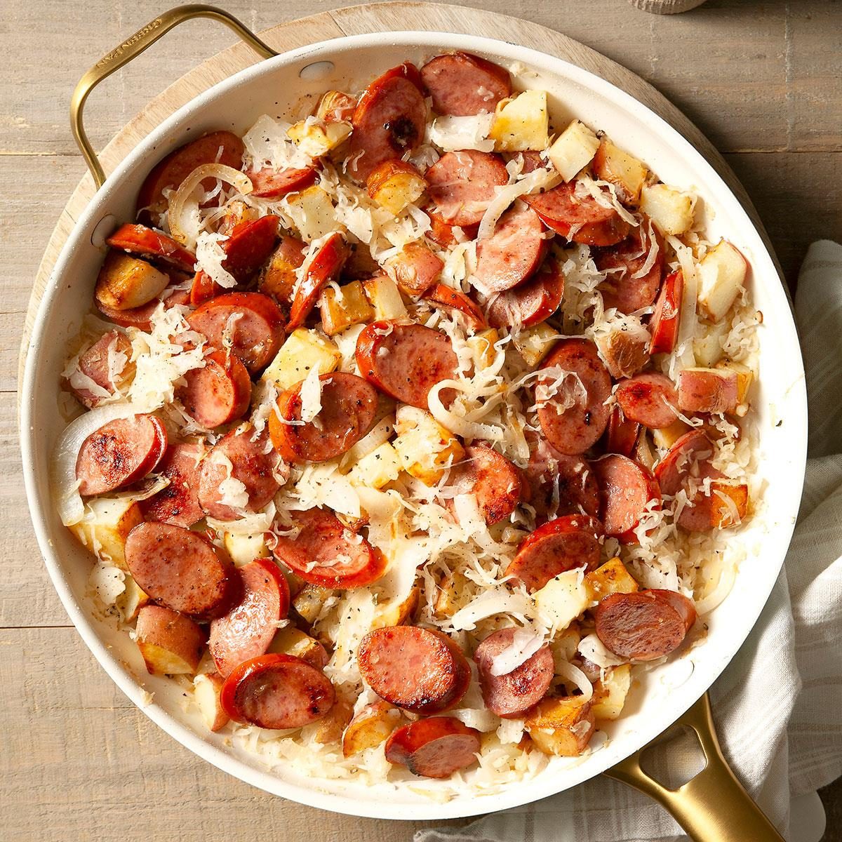 Sausage And Sauerkraut Exps Ft24 27758 Ec 040924 1
