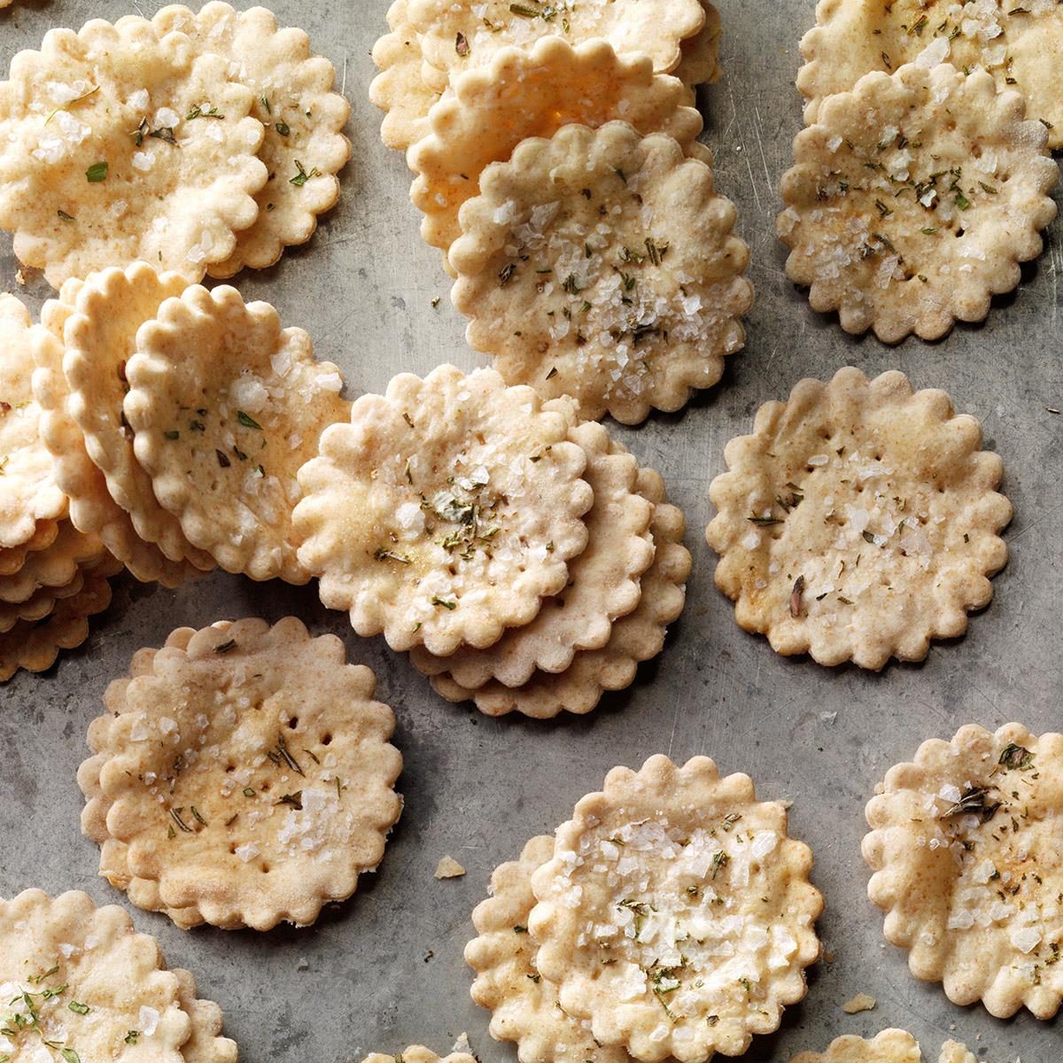 Thyme Sea Salt Crackers Exps Cscs21 144442 B04 07 5b