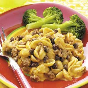 Beefy Shells and Cheese