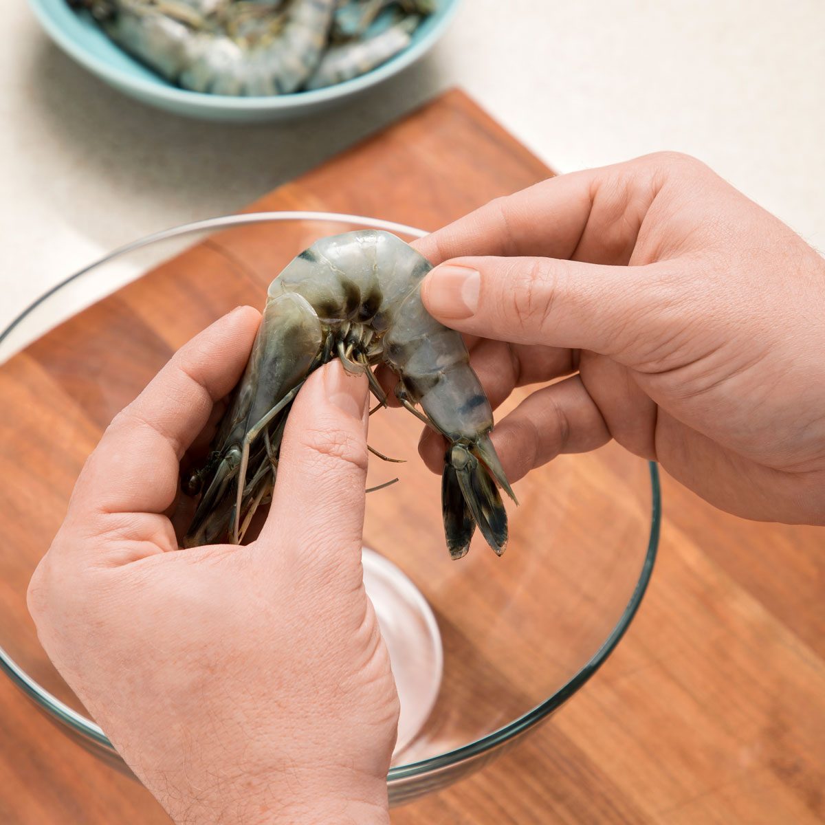 Peel & Devein Shrimp, Step 1