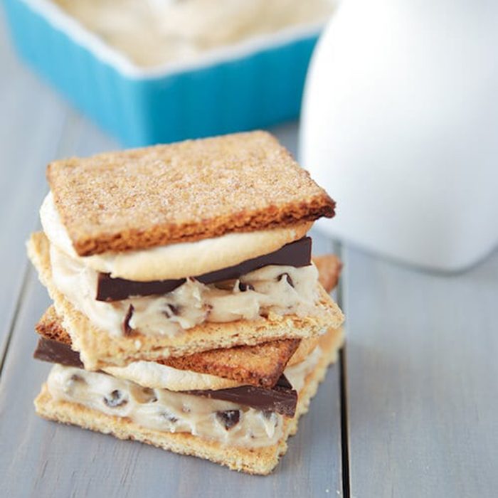 Cookie dough s'more