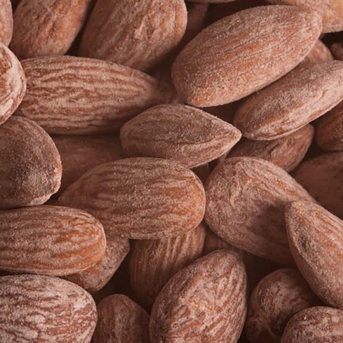 raw almonds
