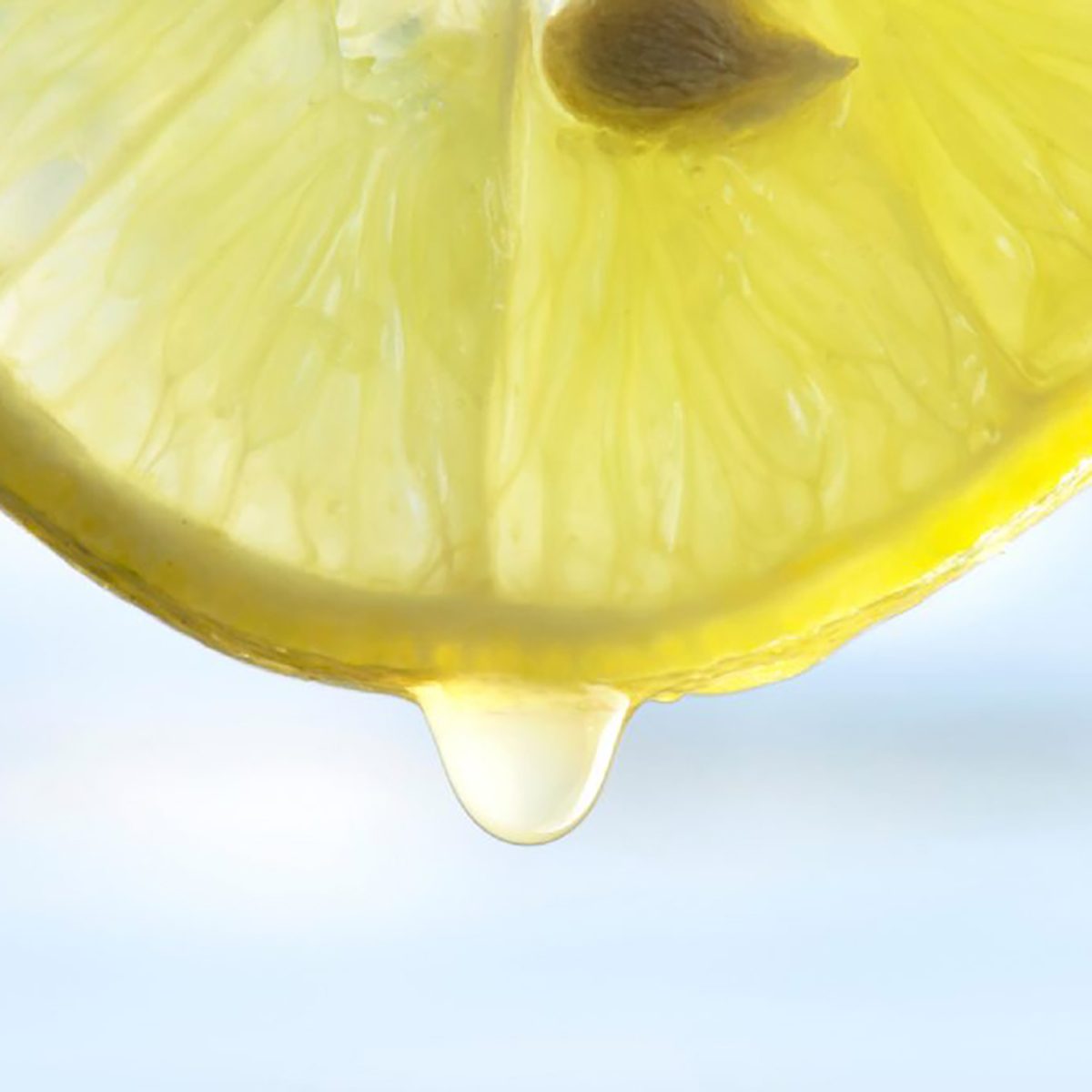 lemon slice dripping juice, best natural cleaning products