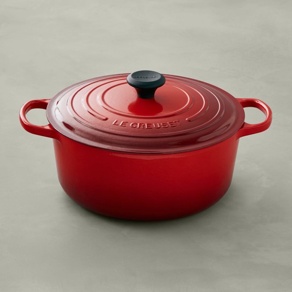 Le Creuset Signature Enameled Cast Iron