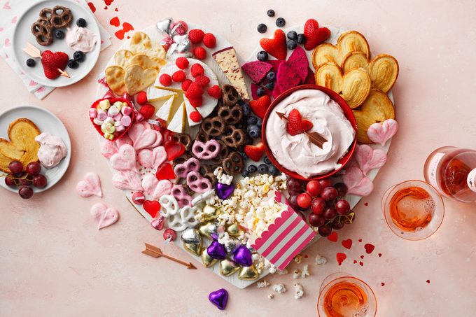 How to Make a Valentine’s Day Charcuterie Board