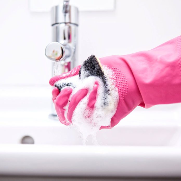 Bathroom Sponge Gettyimages 588494479