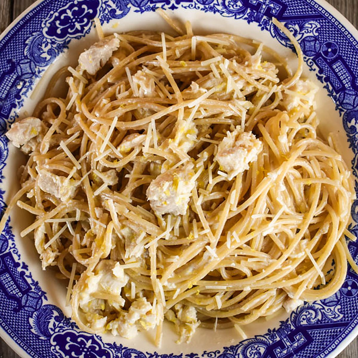 10-MINUTE EASY LEMON CHICKEN PASTA