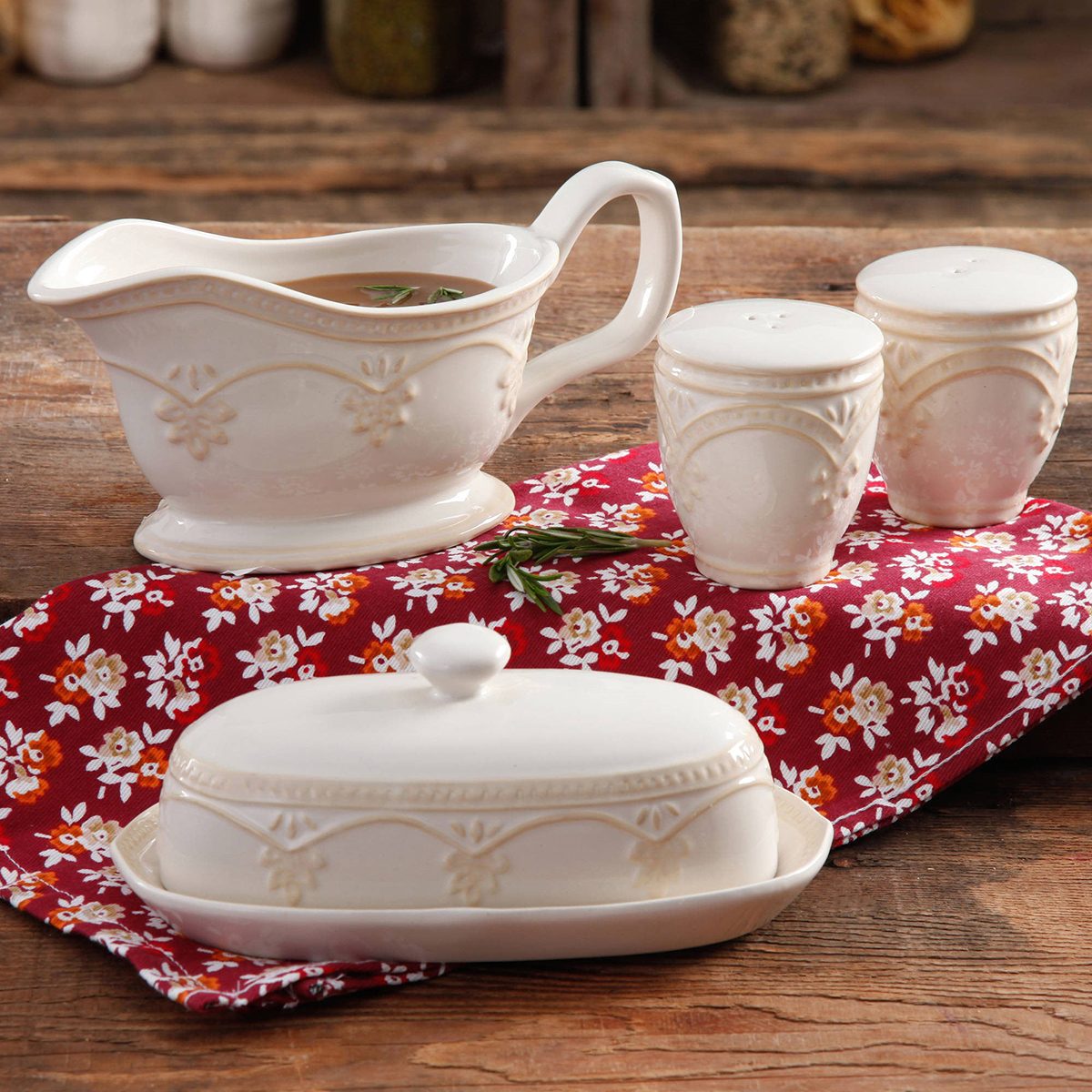 The Pioneer Woman Farmhouse Lace Gravy Boat Set