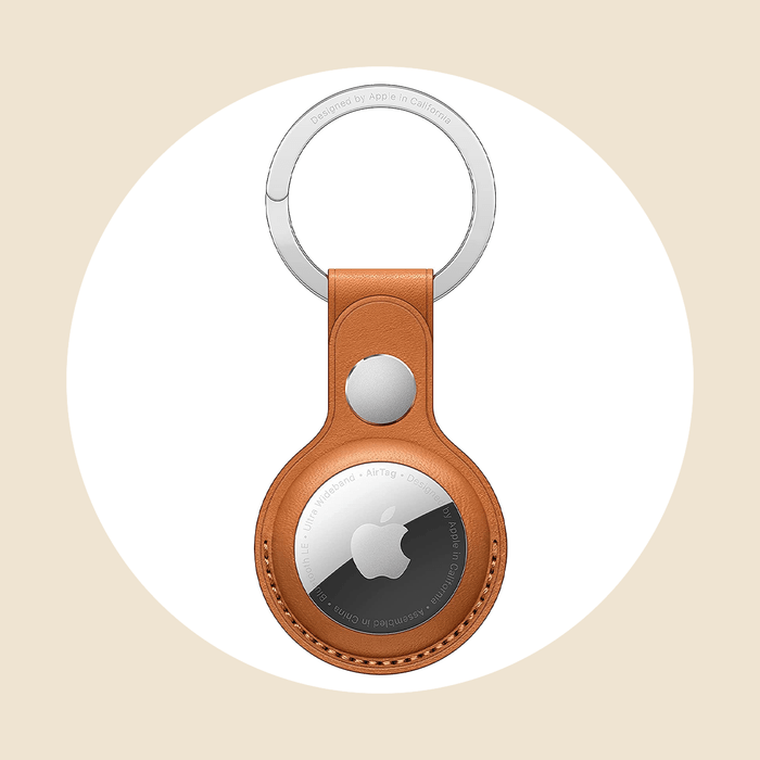 Apple Airtag Leather Key Ring Ecomm Via Amazon