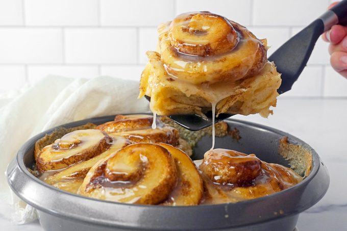 How to Make the Famous TikTok Cinnamon Rolls with Heavy Cream