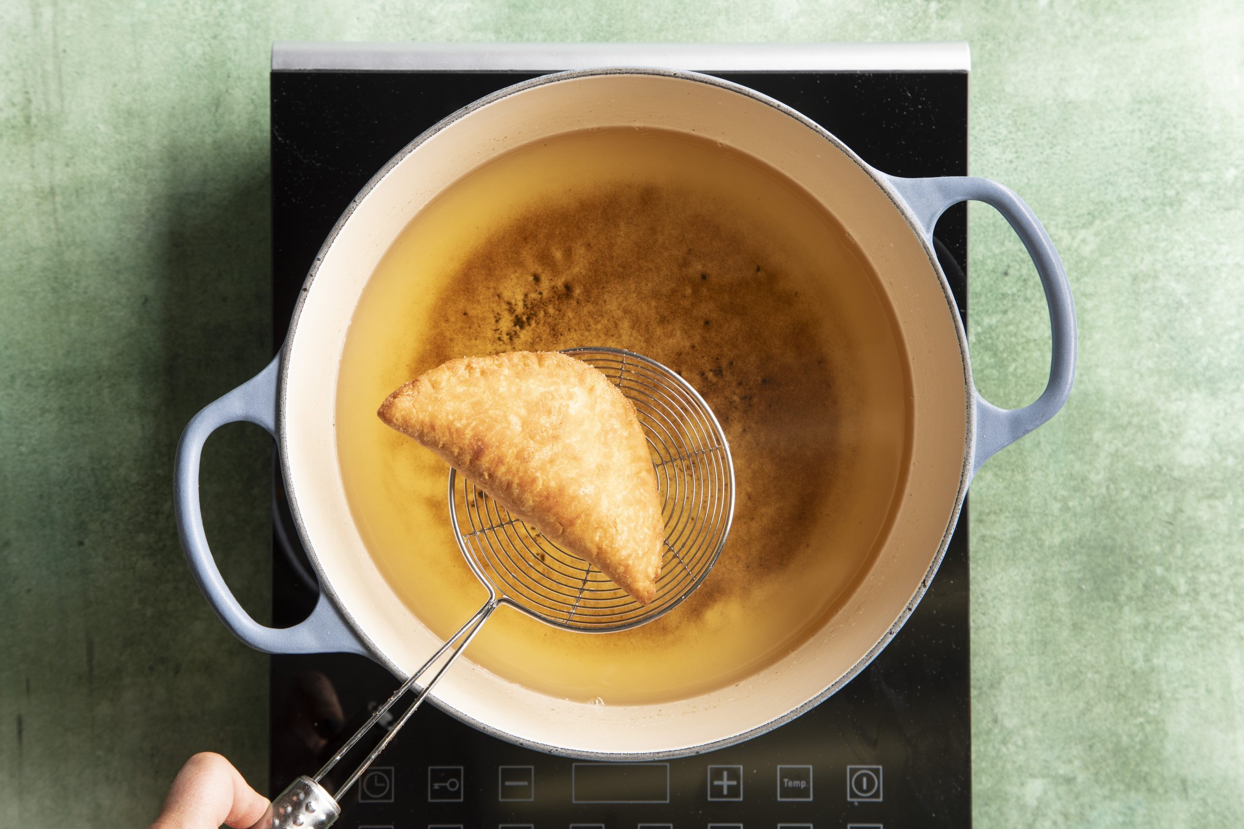 frying apple pies