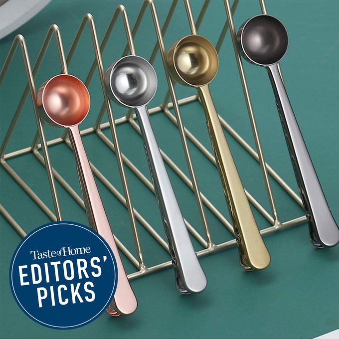 This Genius Coffee Scoop Doubles as a Coffee Bag Clip