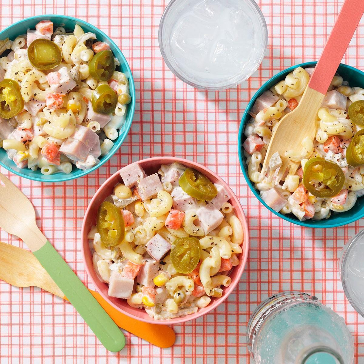 Mexican Macaroni Salad Exps Tohcom23 272825 P2 Md 04 11 4b