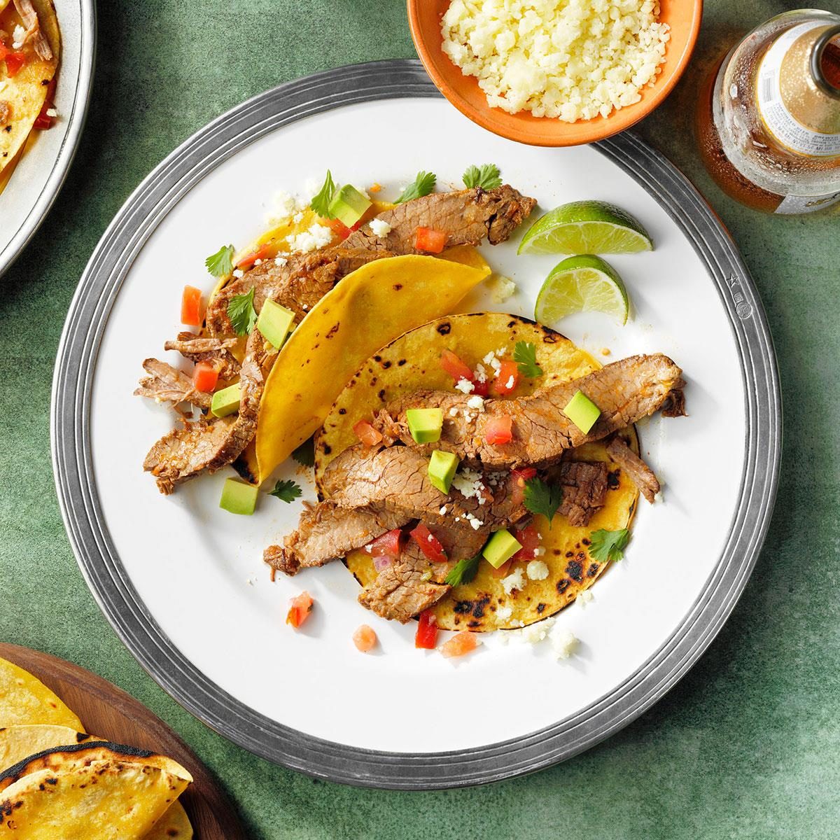 Slow Cooker Carne Asada Exps Diyd23 273185 P2 Md 05 24 3b