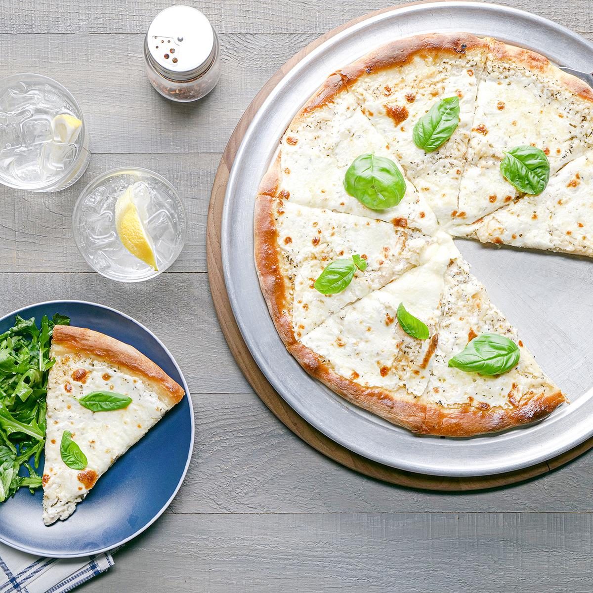White Pizza Exps Tohvp23 275263 Jm 12 19 Whitepizza 1