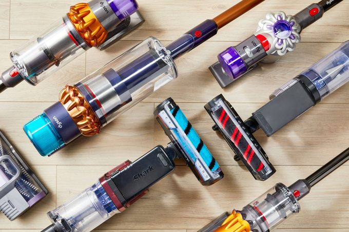 Shark vs. Dyson: Which Cordless Vacuum Cleaner Brand Is Better [According to Our Tests]?