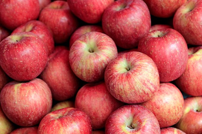 How to Pick the Best Apples at the Orchard or Grocery Store