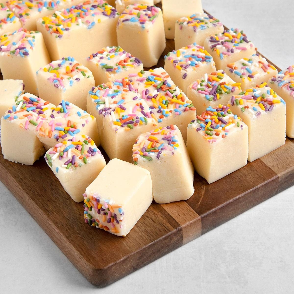 Sugar Cookie Fudge Exps Tohd24 278463 Christinema 5
