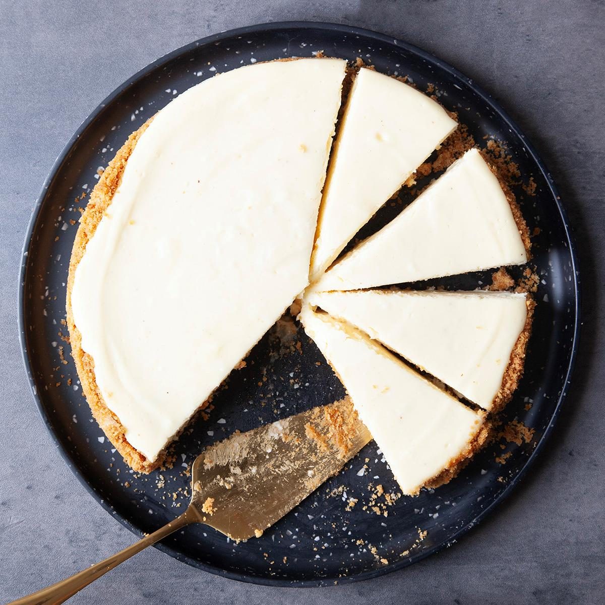 Eggnog Cheesecake Exps Tohd24 38869 Sarahtramonte 7
