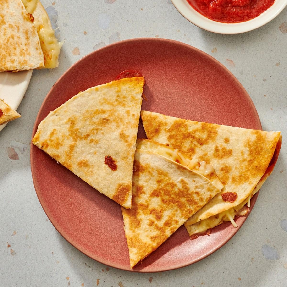 Pizza Quesadillas Exps Tohd24 25768 Dianachistruga Social