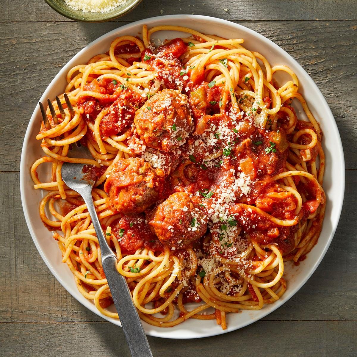 Slow Cooker Spaghetti And Meatballs Exps Htc25 111778 Md P2 03 26 1b